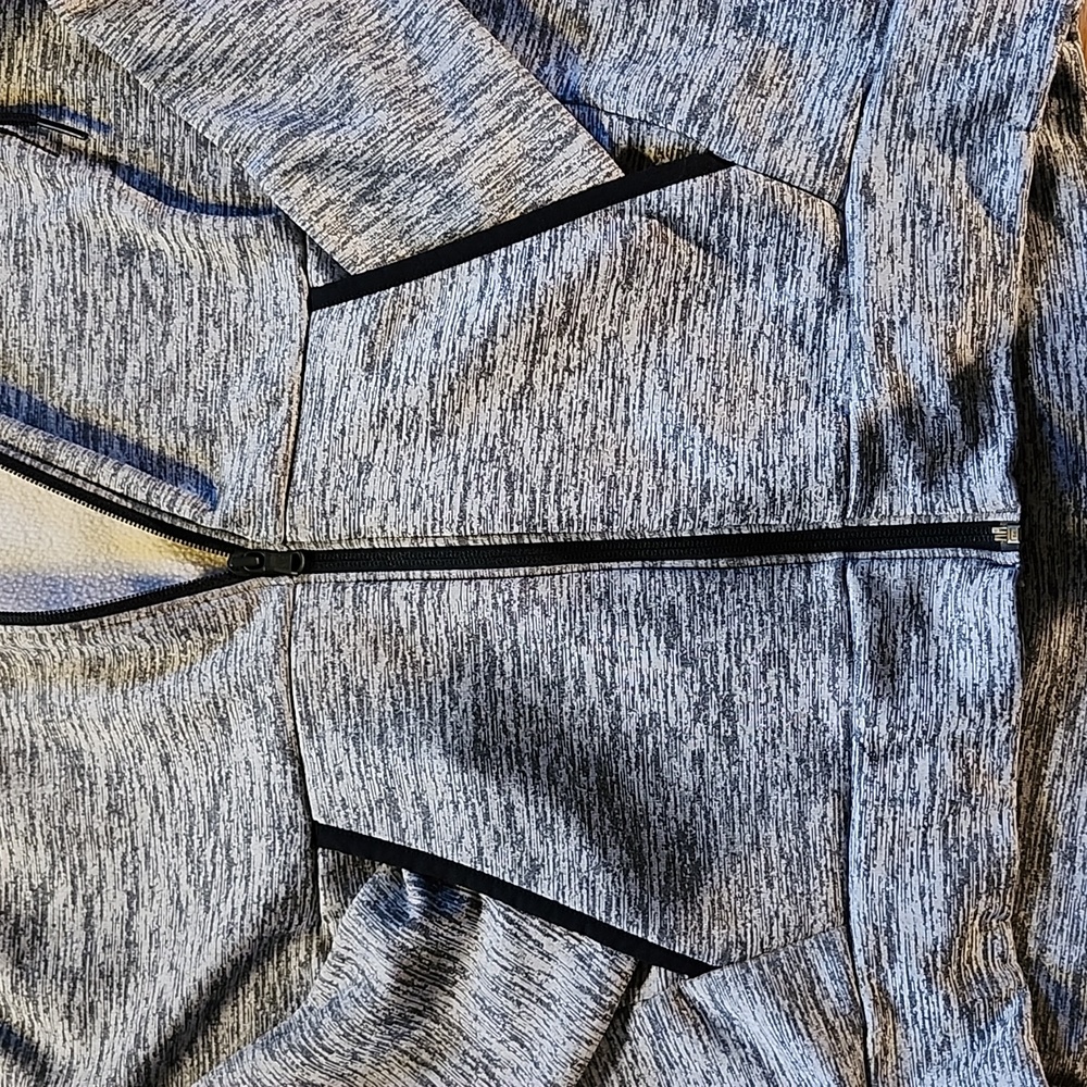 Under Armour medium gray/black striped zip up hoodie - Picture 5 of 15